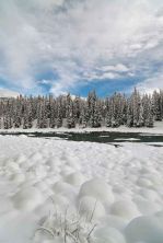 the athabasca river.jpg